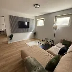 Apartament 2 - Zentral - Modern - Self Check-in *
